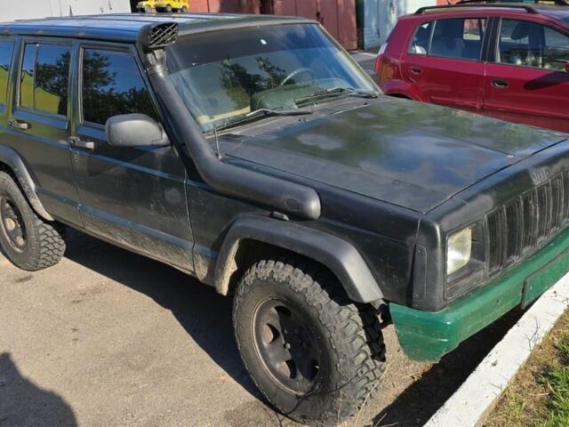Зелений Джип Cherokee, об'ємом двигуна 2.5 л та пробігом 190 тис. км за 3200 $, фото 1 на Automoto.ua