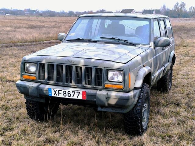 Зелений Джип Cherokee, об'ємом двигуна 2.5 л та пробігом 270 тис. км за 4000 $, фото 1 на Automoto.ua