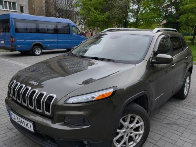 Зеленый Джип Чероки, объемом двигателя 2.4 л и пробегом 180 тыс. км за 11000 $, фото 1 на Automoto.ua