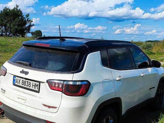 Білий Джип Compass, об'ємом двигуна 2.36 л та пробігом 0 тис. км за 15000 $, фото 1 на Automoto.ua