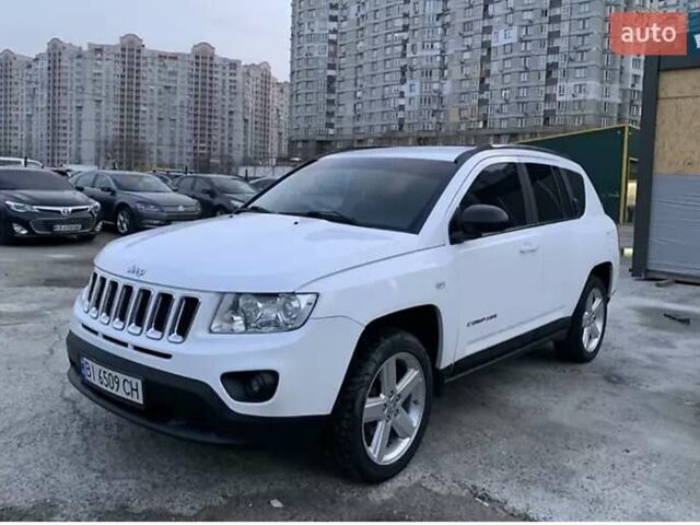 Белый Джип Компас, объемом двигателя 2.36 л и пробегом 192 тыс. км за 11800 $, фото 1 на Automoto.ua