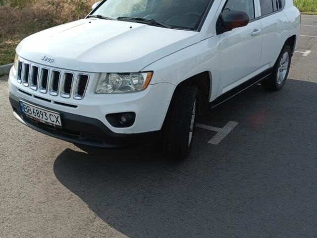 Білий Джип Compass, об'ємом двигуна 2 л та пробігом 238 тис. км за 8200 $, фото 1 на Automoto.ua
