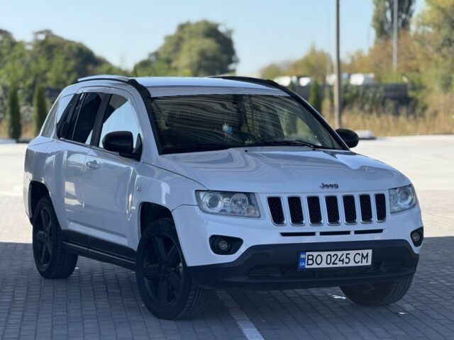 Білий Джип Compass, об'ємом двигуна 2.1 л та пробігом 180 тис. км за 6300 $, фото 1 на Automoto.ua