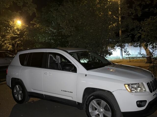 Белый Джип Компас, объемом двигателя 2.4 л и пробегом 2 тыс. км за 9000 $, фото 1 на Automoto.ua