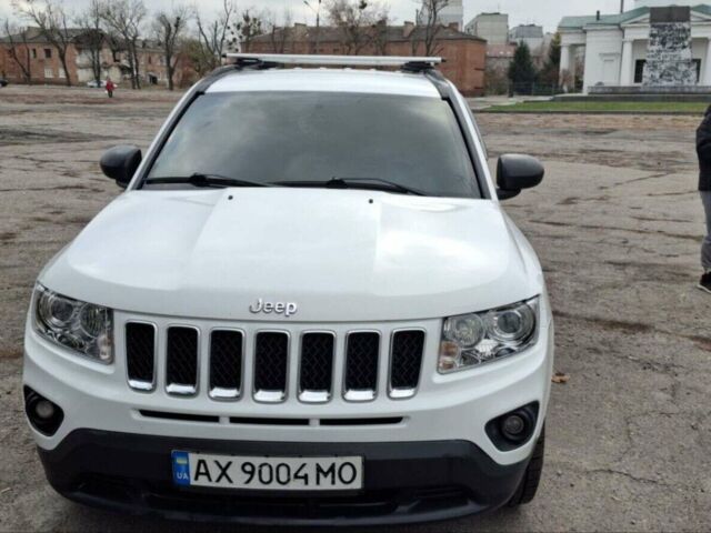 Білий Джип Compass, об'ємом двигуна 2.36 л та пробігом 245 тис. км за 8700 $, фото 1 на Automoto.ua