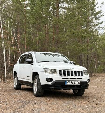 Белый Джип Компас, объемом двигателя 2.36 л и пробегом 239 тыс. км за 8299 $, фото 1 на Automoto.ua