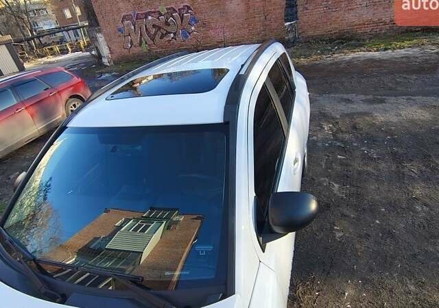 Белый Джип Компас, объемом двигателя 2.4 л и пробегом 255 тыс. км за 9500 $, фото 1 на Automoto.ua