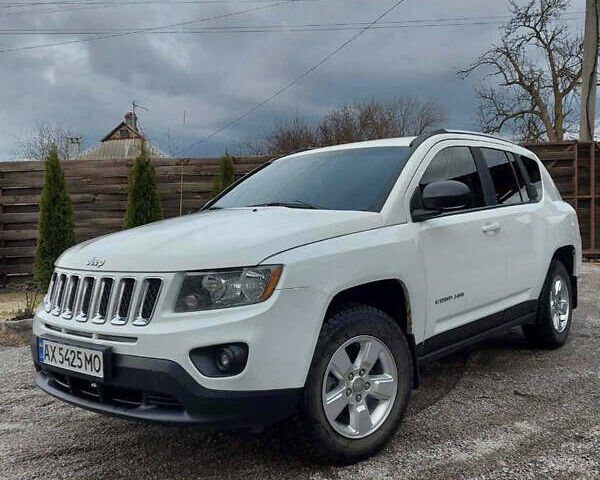 Білий Джип Compass, об'ємом двигуна 2 л та пробігом 148 тис. км за 9990 $, фото 1 на Automoto.ua