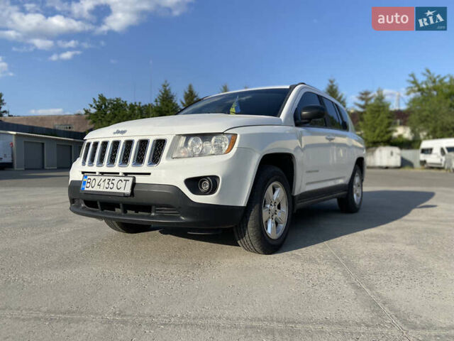 Білий Джип Compass, об'ємом двигуна 2 л та пробігом 229 тис. км за 8950 $, фото 1 на Automoto.ua
