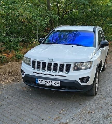 Белый Джип Компас, объемом двигателя 2 л и пробегом 270 тыс. км за 8000 $, фото 1 на Automoto.ua