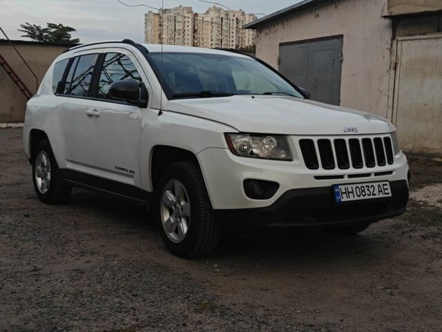 Белый Джип Компас, объемом двигателя 2 л и пробегом 217 тыс. км за 8700 $, фото 1 на Automoto.ua