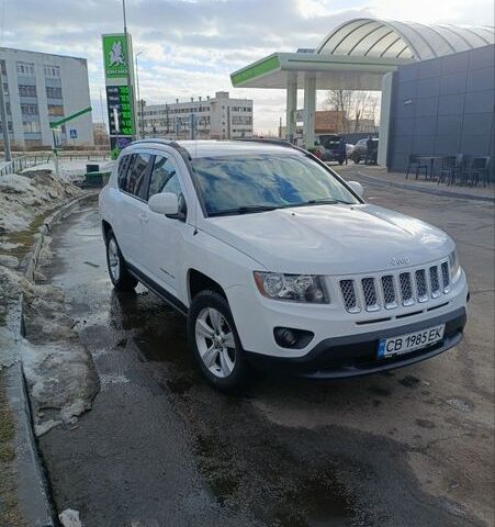 Білий Джип Compass, об'ємом двигуна 2.36 л та пробігом 202 тис. км за 9500 $, фото 1 на Automoto.ua