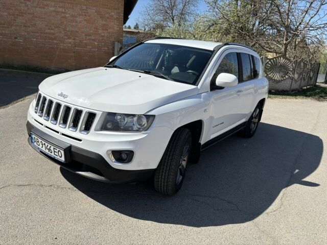 Білий Джип Compass, об'ємом двигуна 2.4 л та пробігом 169 тис. км за 10300 $, фото 1 на Automoto.ua