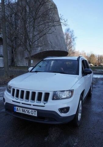 Білий Джип Compass, об'ємом двигуна 2.36 л та пробігом 189 тис. км за 10000 $, фото 1 на Automoto.ua