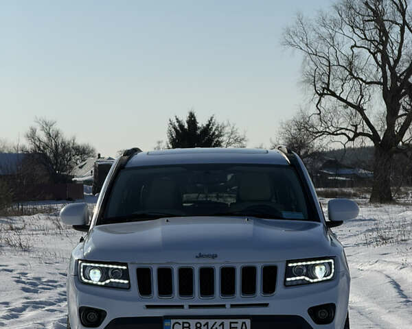 Білий Джип Compass, об'ємом двигуна 2.36 л та пробігом 227 тис. км за 10500 $, фото 1 на Automoto.ua