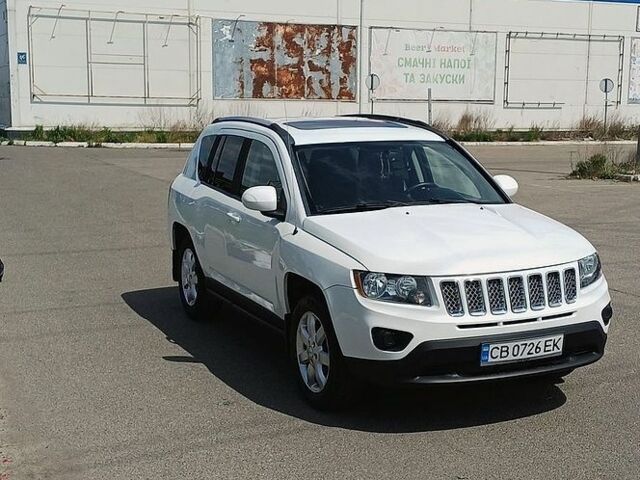 Білий Джип Compass, об'ємом двигуна 2.36 л та пробігом 120 тис. км за 10500 $, фото 1 на Automoto.ua