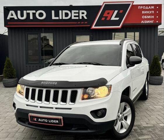 Білий Джип Compass, об'ємом двигуна 2.4 л та пробігом 122 тис. км за 10900 $, фото 1 на Automoto.ua