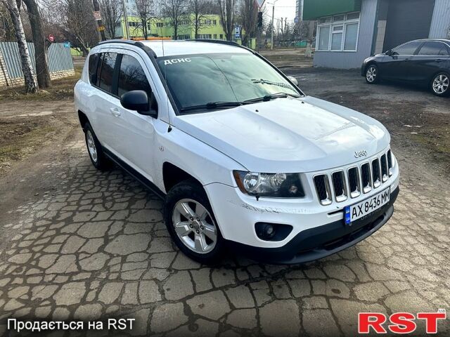Белый Джип Компас, объемом двигателя 2 л и пробегом 123 тыс. км за 9200 $, фото 1 на Automoto.ua