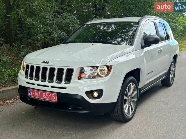 Білий Джип Compass, об'ємом двигуна 2 л та пробігом 167 тис. км за 10700 $, фото 1 на Automoto.ua