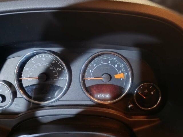 Білий Джип Compass, об'ємом двигуна 2 л та пробігом 115 тис. км за 13000 $, фото 1 на Automoto.ua