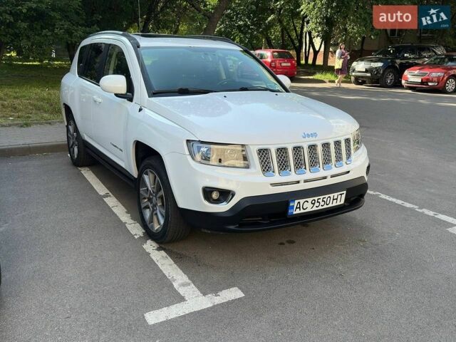 Білий Джип Compass, об'ємом двигуна 2.36 л та пробігом 42 тис. км за 12500 $, фото 1 на Automoto.ua