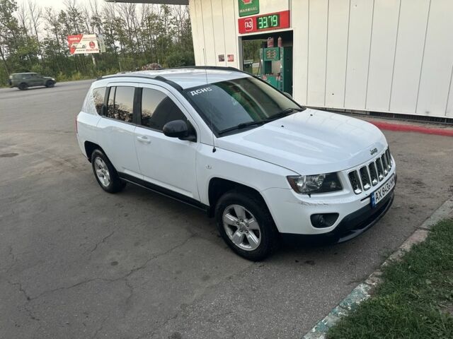 Білий Джип Compass, об'ємом двигуна 2 л та пробігом 123 тис. км за 9700 $, фото 1 на Automoto.ua