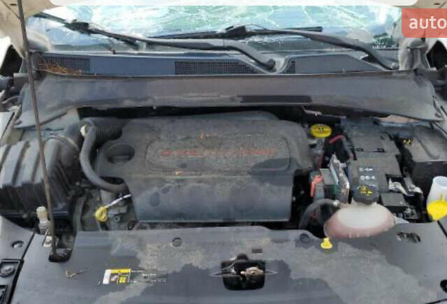 Белый Джип Компас, объемом двигателя 2.4 л и пробегом 50 тыс. км за 6000 $, фото 1 на Automoto.ua