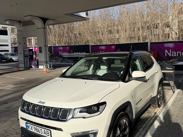 Белый Джип Компас, объемом двигателя 2.4 л и пробегом 130 тыс. км за 15499 $, фото 1 на Automoto.ua
