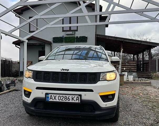 Білий Джип Compass, об'ємом двигуна 2.36 л та пробігом 89 тис. км за 14500 $, фото 1 на Automoto.ua