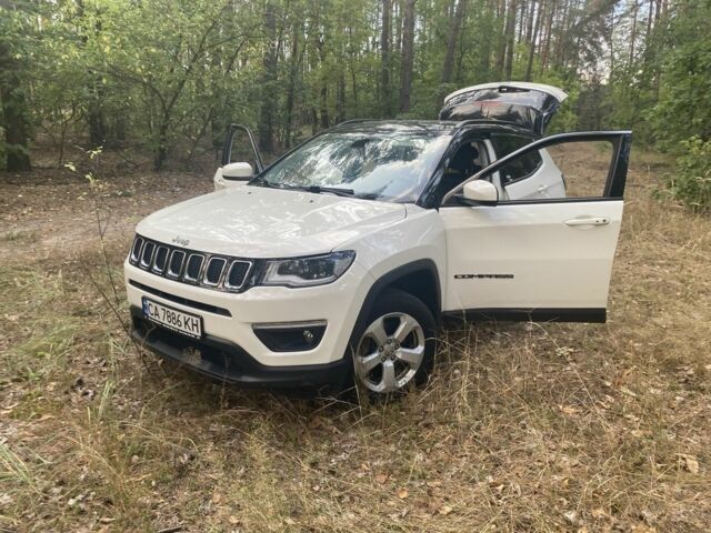 Білий Джип Compass, об'ємом двигуна 2.4 л та пробігом 174 тис. км за 13065 $, фото 1 на Automoto.ua