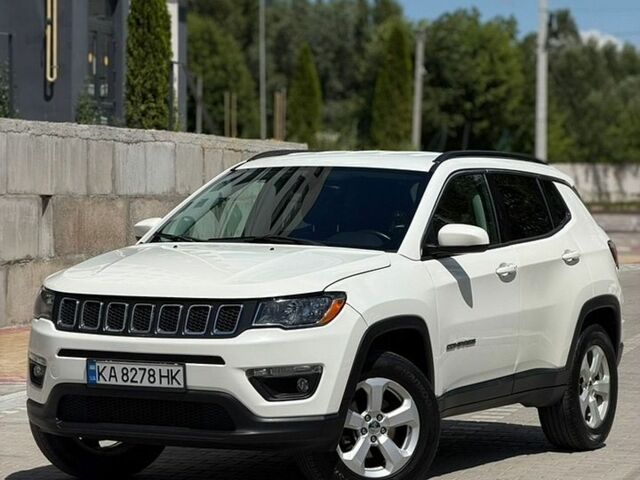Білий Джип Compass, об'ємом двигуна 2.4 л та пробігом 97 тис. км за 12000 $, фото 1 на Automoto.ua