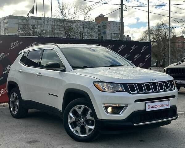 Білий Джип Compass, об'ємом двигуна 0 л та пробігом 194 тис. км за 14950 $, фото 1 на Automoto.ua