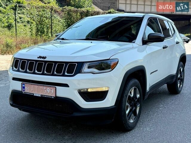 Белый Джип Компас, объемом двигателя 2.4 л и пробегом 96 тыс. км за 14900 $, фото 1 на Automoto.ua