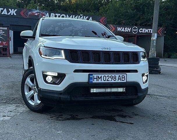 Білий Джип Compass, об'ємом двигуна 2.36 л та пробігом 130 тис. км за 16500 $, фото 1 на Automoto.ua