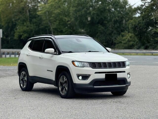 Білий Джип Compass, об'ємом двигуна 2.4 л та пробігом 78 тис. км за 11200 $, фото 1 на Automoto.ua