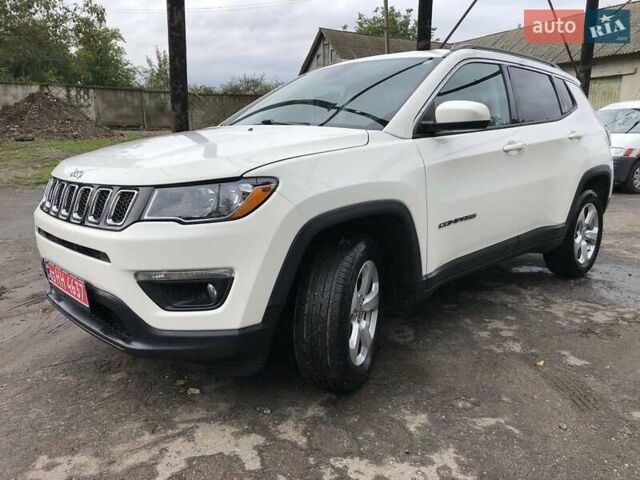 Білий Джип Compass, об'ємом двигуна 2.4 л та пробігом 52 тис. км за 15500 $, фото 1 на Automoto.ua