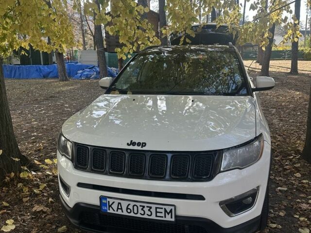 Белый Джип Компас, объемом двигателя 2.4 л и пробегом 128 тыс. км за 12000 $, фото 1 на Automoto.ua