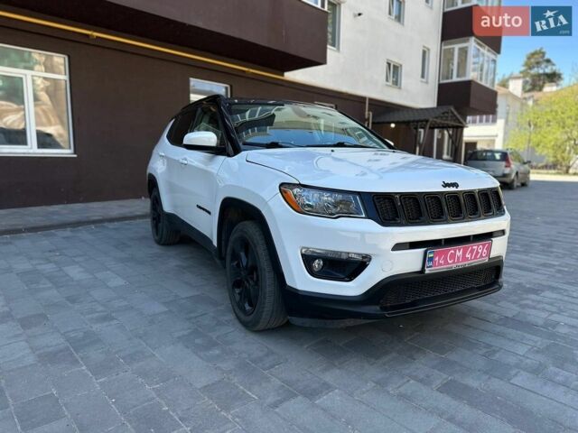 Білий Джип Compass, об'ємом двигуна 2.4 л та пробігом 110 тис. км за 16300 $, фото 1 на Automoto.ua