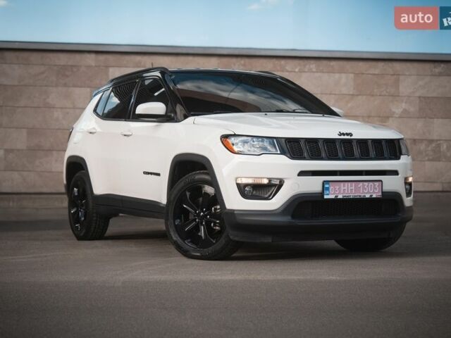 Білий Джип Compass, об'ємом двигуна 0 л та пробігом 132 тис. км за 15000 $, фото 1 на Automoto.ua