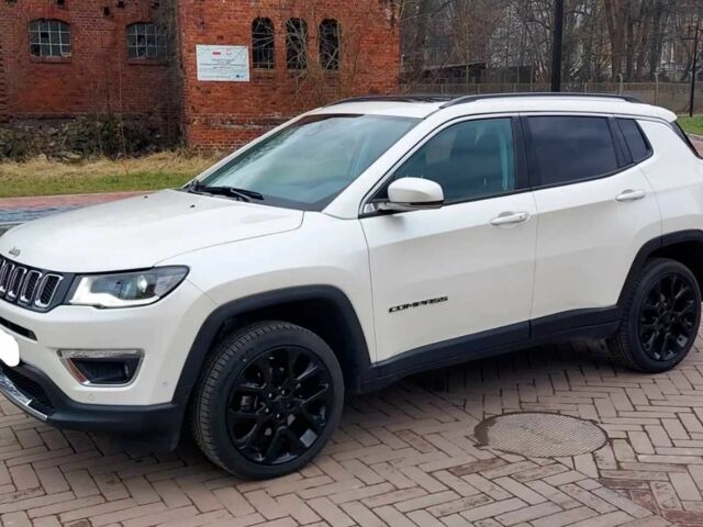 Білий Джип Compass, об'ємом двигуна 2.4 л та пробігом 64 тис. км за 10500 $, фото 1 на Automoto.ua