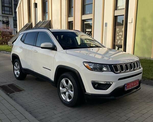 Белый Джип Компас, объемом двигателя 2.4 л и пробегом 47 тыс. км за 14800 $, фото 1 на Automoto.ua