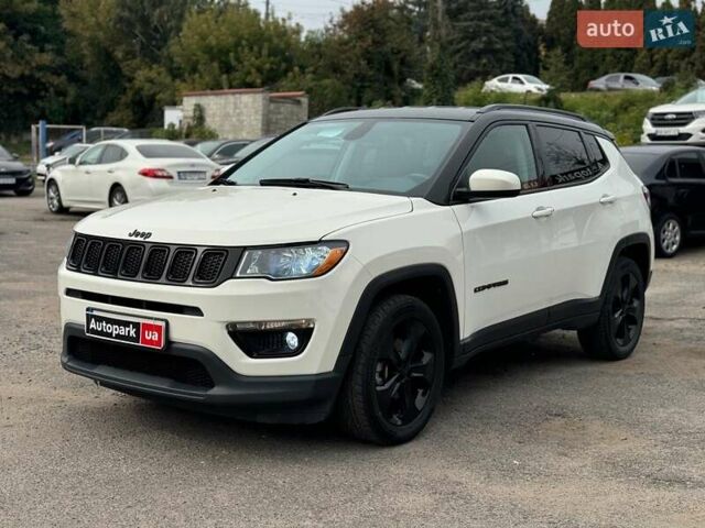 Білий Джип Compass, об'ємом двигуна 2.4 л та пробігом 119 тис. км за 17890 $, фото 1 на Automoto.ua