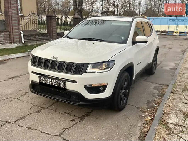 Білий Джип Compass, об'ємом двигуна 2.4 л та пробігом 106 тис. км за 18200 $, фото 1 на Automoto.ua