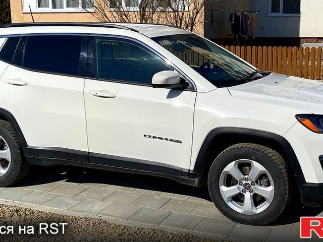 Білий Джип Compass, об'ємом двигуна 2.4 л та пробігом 75 тис. км за 15800 $, фото 1 на Automoto.ua