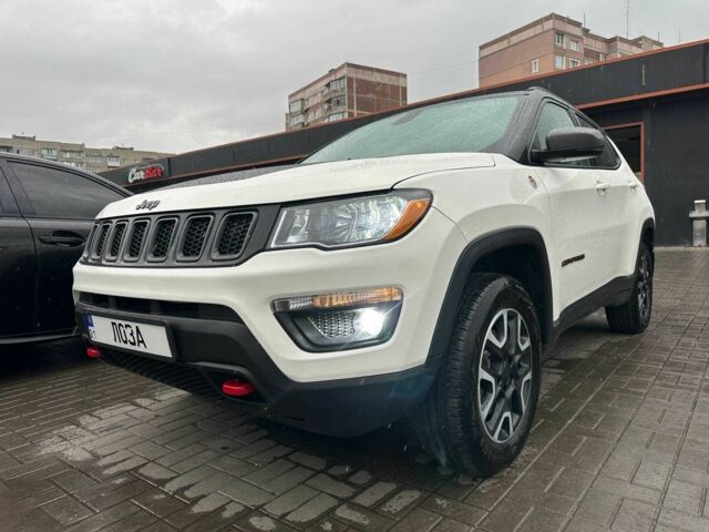 Білий Джип Compass, об'ємом двигуна 2.4 л та пробігом 108 тис. км за 19500 $, фото 1 на Automoto.ua
