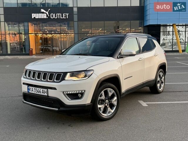 Білий Джип Compass, об'ємом двигуна 2.4 л та пробігом 90 тис. км за 13490 $, фото 1 на Automoto.ua