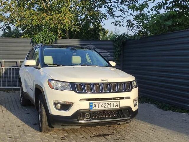 Білий Джип Compass, об'ємом двигуна 2.36 л та пробігом 103 тис. км за 16200 $, фото 1 на Automoto.ua