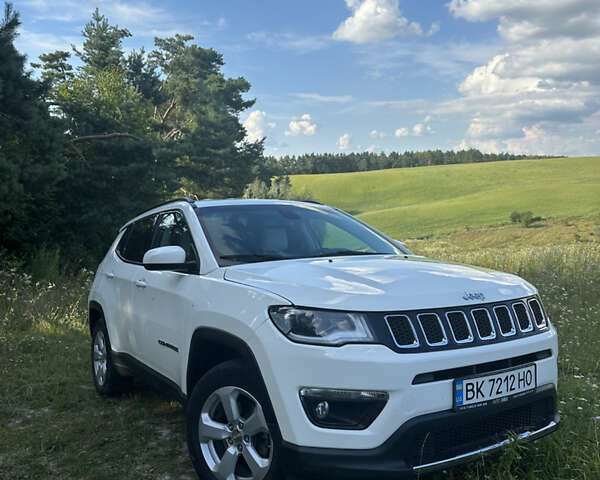 Белый Джип Компас, объемом двигателя 2.36 л и пробегом 91 тыс. км за 14000 $, фото 1 на Automoto.ua