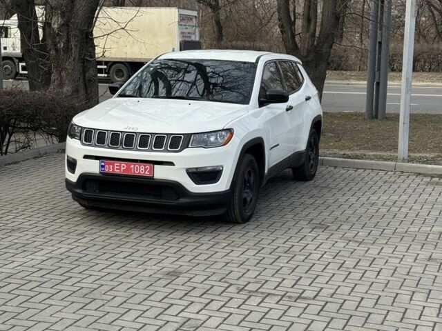 Білий Джип Compass, об'ємом двигуна 2.4 л та пробігом 175 тис. км за 13000 $, фото 1 на Automoto.ua