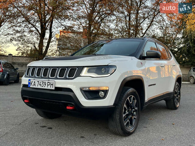 Белый Джип Компас, объемом двигателя 2.36 л и пробегом 109 тыс. км за 17500 $, фото 1 на Automoto.ua